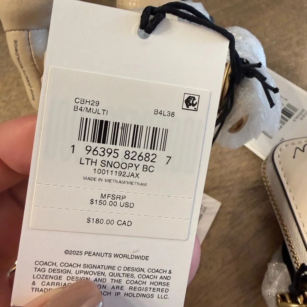 Coach Snoopy bundle - Picture 8 of 10